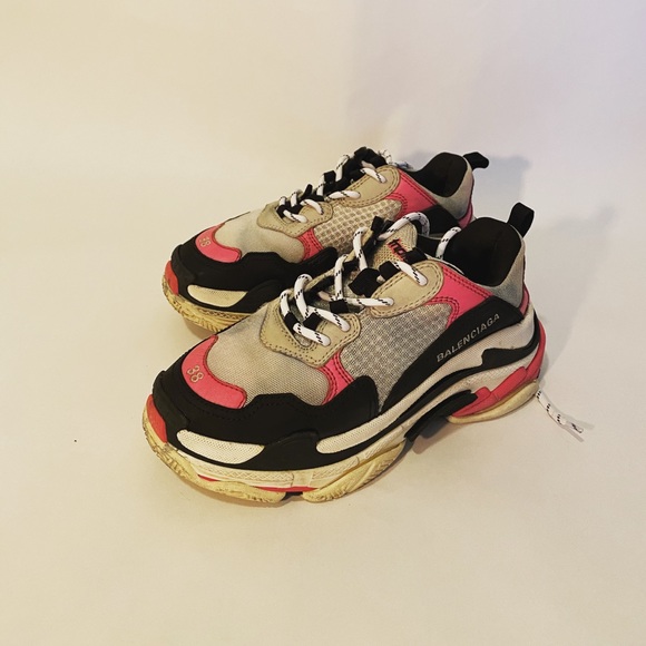 Sneakers - Picture 1 of 6